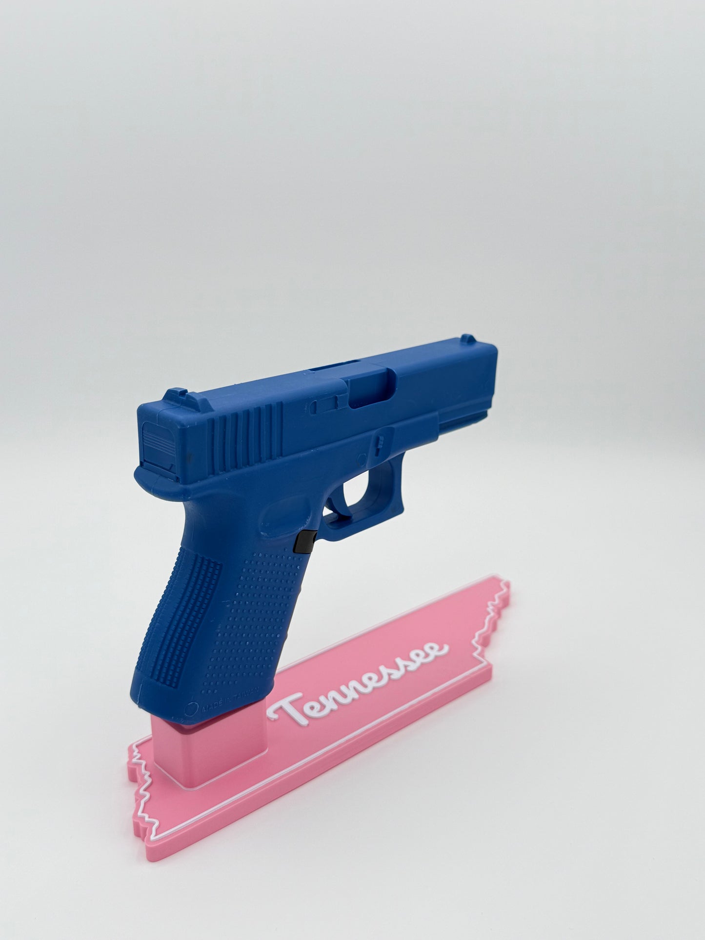 Pink Tennessee Pistol Stand