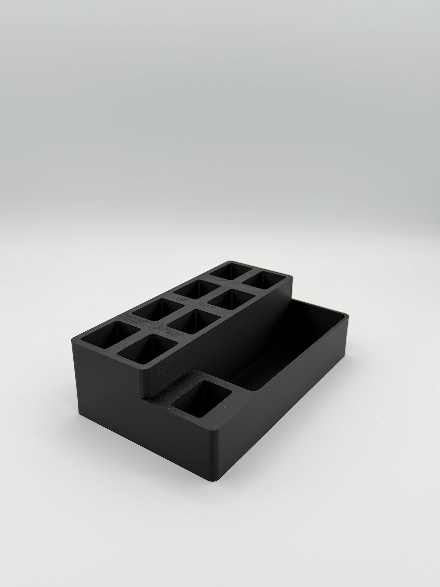 Medium Pistol Stand, 8 magazines